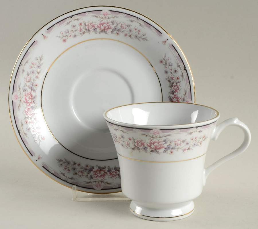 Donna (Gold Verge) Footed Cup & Saucer Set by Liling-1