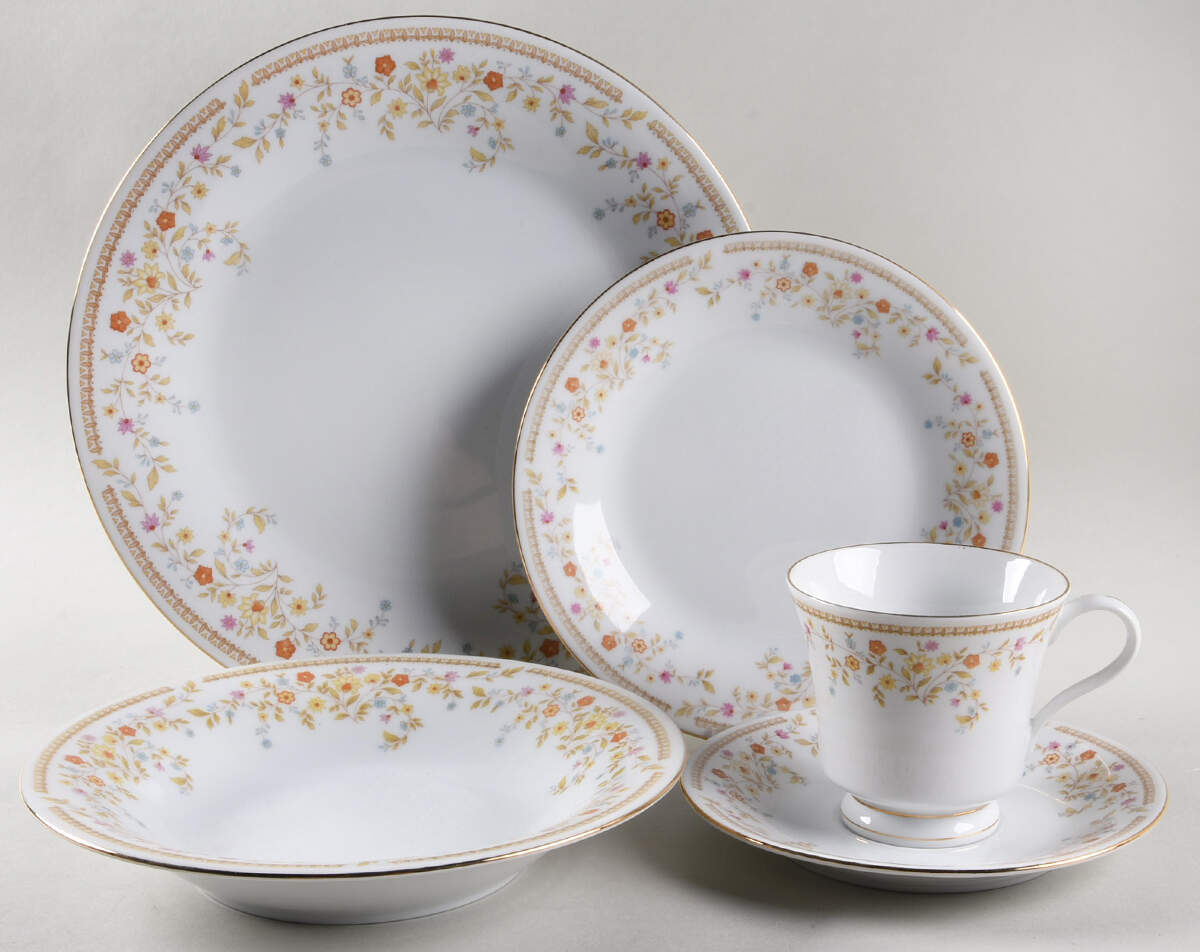 Serenity 5 Piece Place Setting by Liling-1
