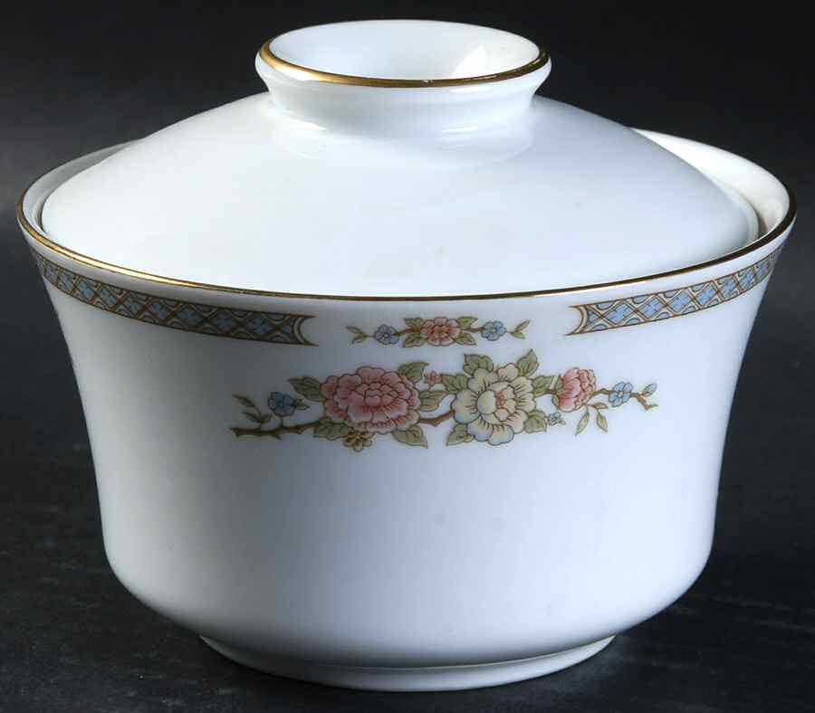 Serenade Sugar Bowl & Lid by Liling-1