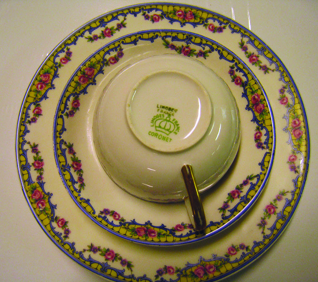 BOG16 Saucer by George Borgfeldt-1