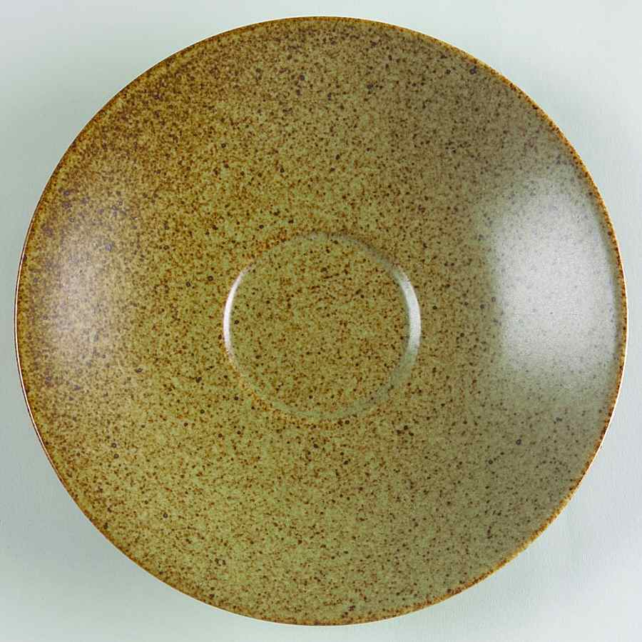 Acorn (Round) Saucer by Lindt-Stymeist-1