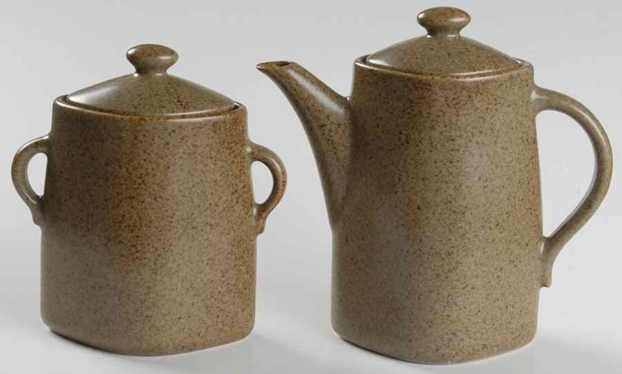 Acorn (Round) Creamer & Sugar with Lids Set by Lindt-Stymeist-1
