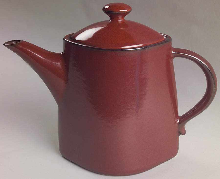 Chile (Round) Teapot & Lid by Lindt-Stymeist-1