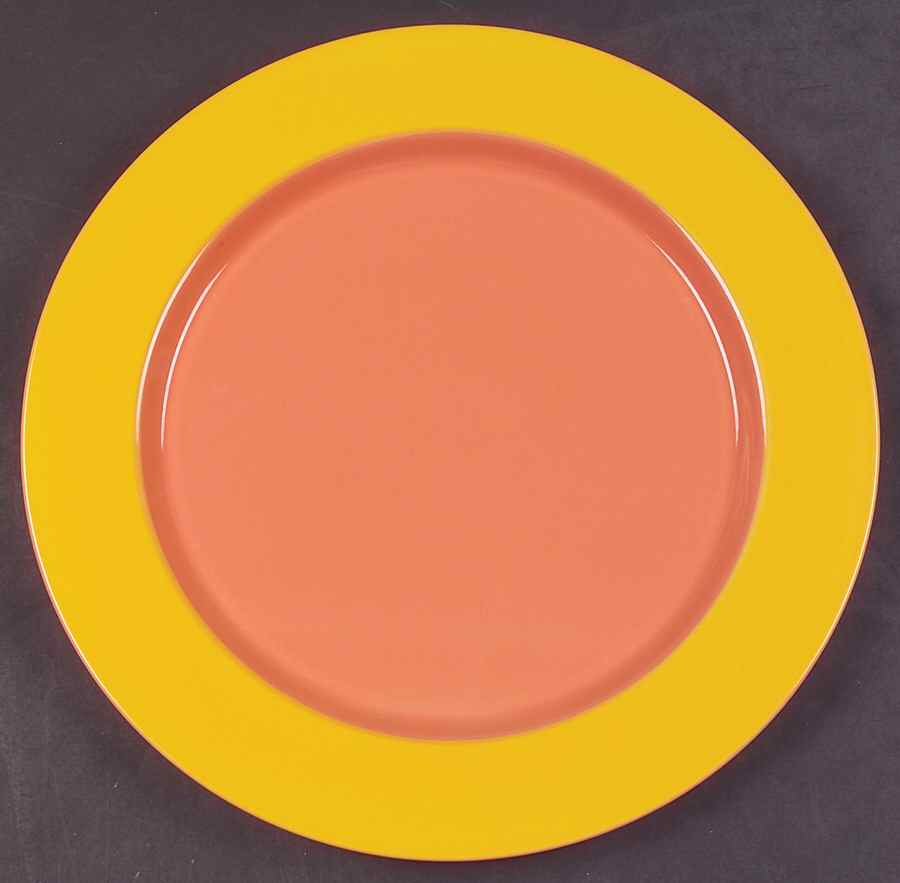 Colorways Dinner Plate by Lindt-Stymeist-1