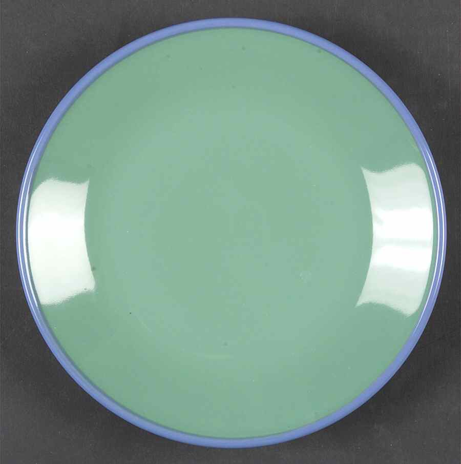 Colorways Child's Plate/Oversize Saucer by Lindt-Stymeist-1