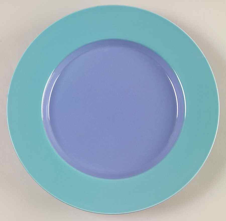 Colorways Salad Plate by Lindt-Stymeist-1