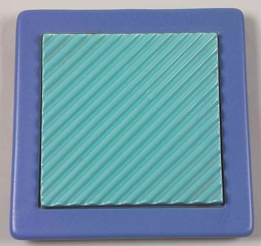 Colorways Trivet by Lindt-Stymeist-1
