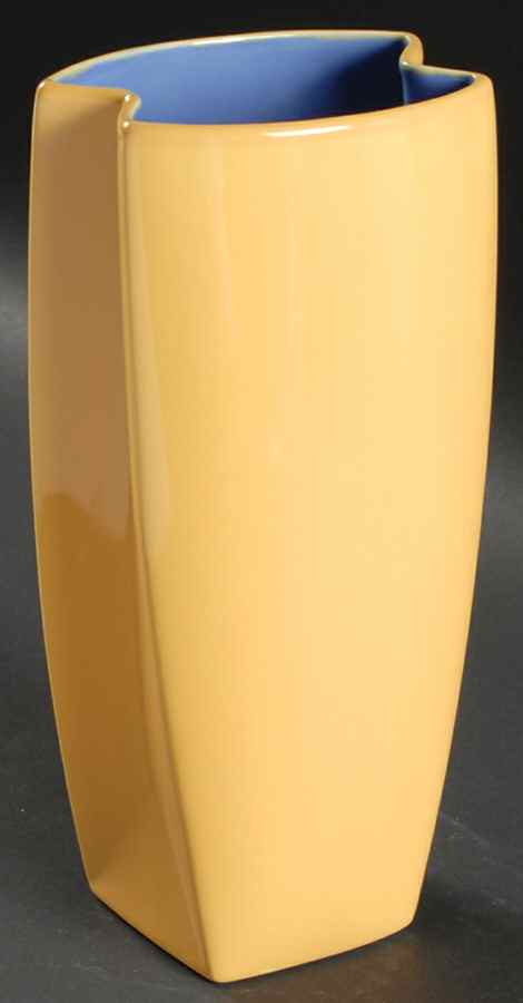 Colorways 9" Vase by Lindt-Stymeist-1