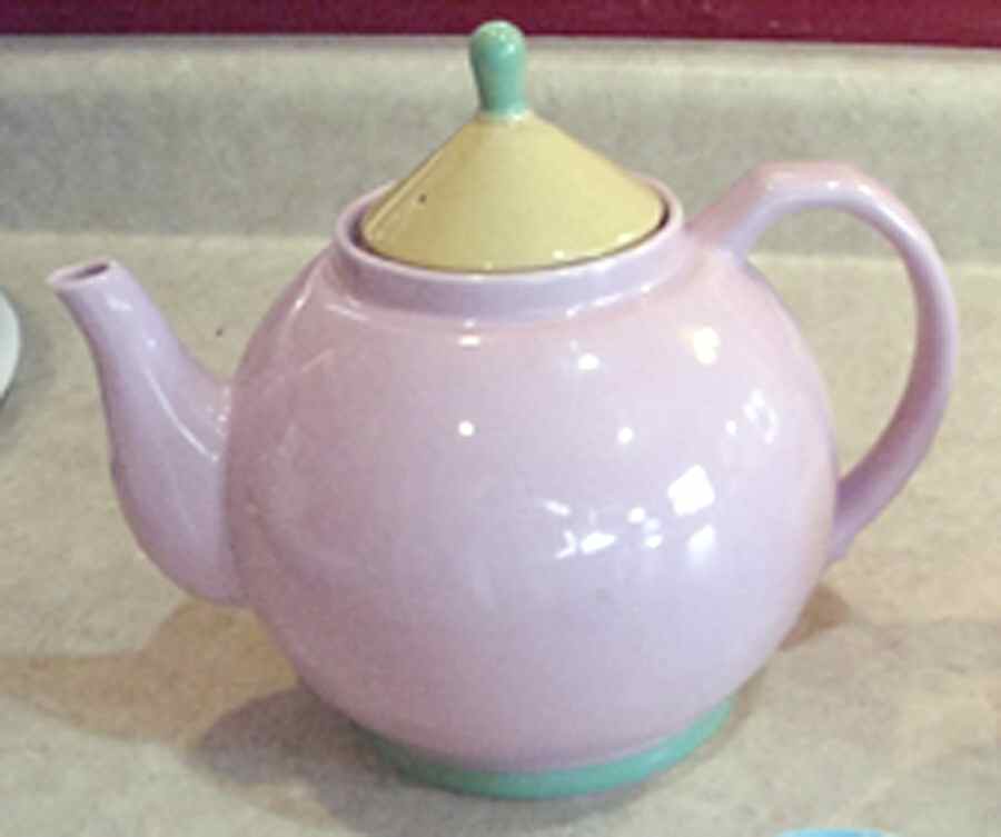 Colorways Teapot & Lid by Lindt-Stymeist-1