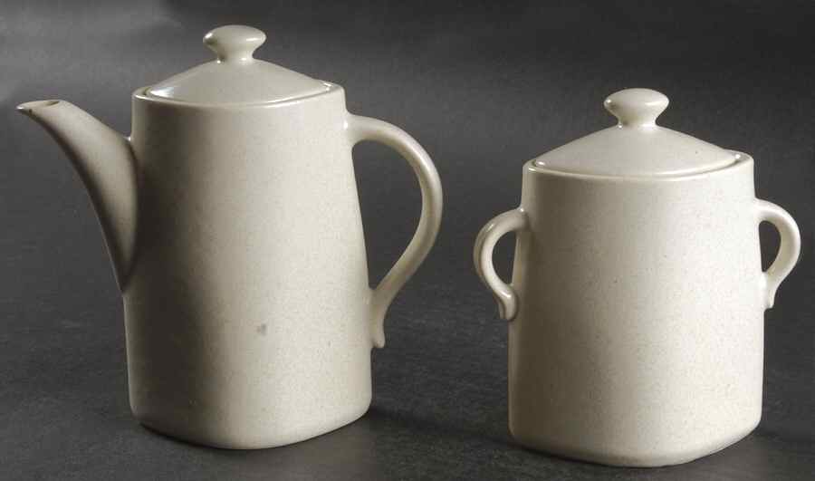 Linen (Round, Matte Textured) Creamer & Sugar with Lids Set by Lindt-Stymeist-1