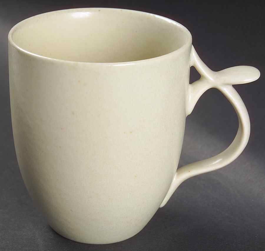 Linen (Round, Matte Textured) Grandmug by Lindt-Stymeist-1