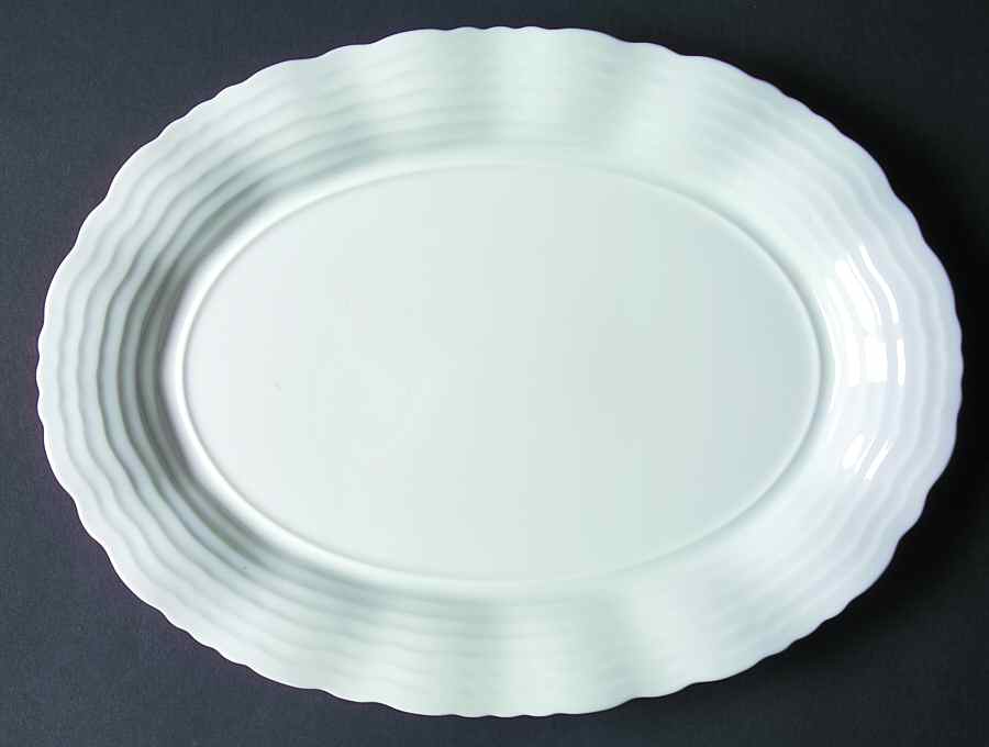 Ring Wave 14" Oval Serving Platter by Lindt-Stymeist-1