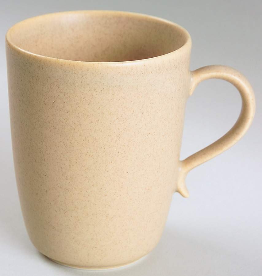 Sand (Round) Mug by Lindt-Stymeist-1