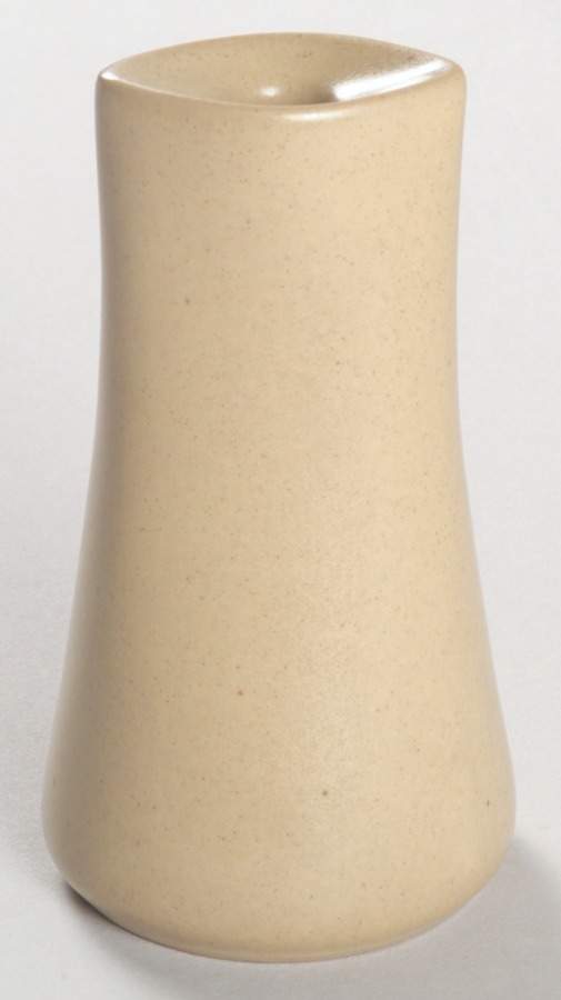 Sand (Round) Small Candlestick by Lindt-Stymeist-1