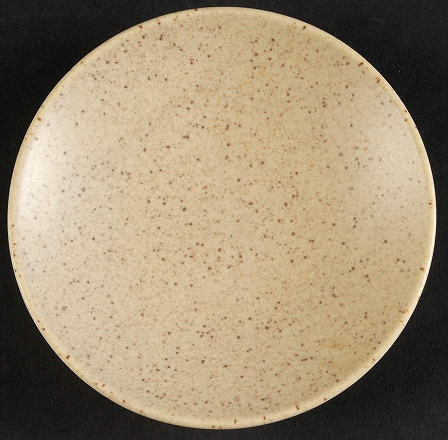 Sand (Round) Coaster by Lindt-Stymeist-1