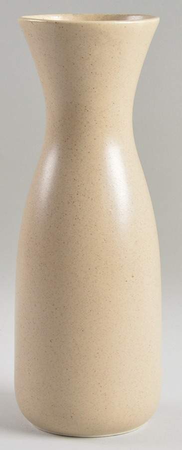 Sand (Round) Open Carafe by Lindt-Stymeist-1
