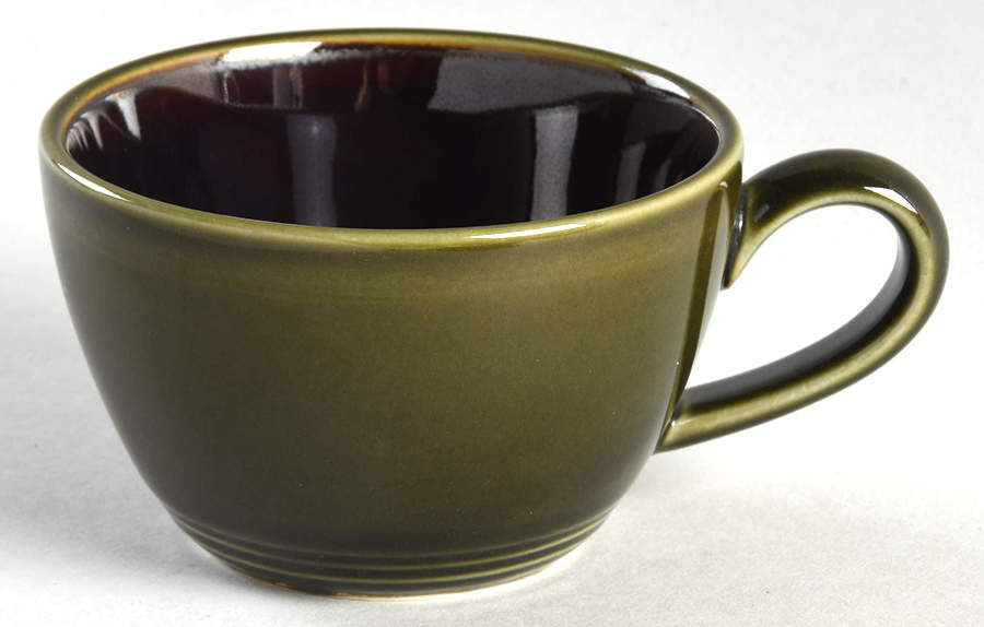 Yo Han Olive Green and Mahogany Flat Cup by Lindt-Stymeist-1