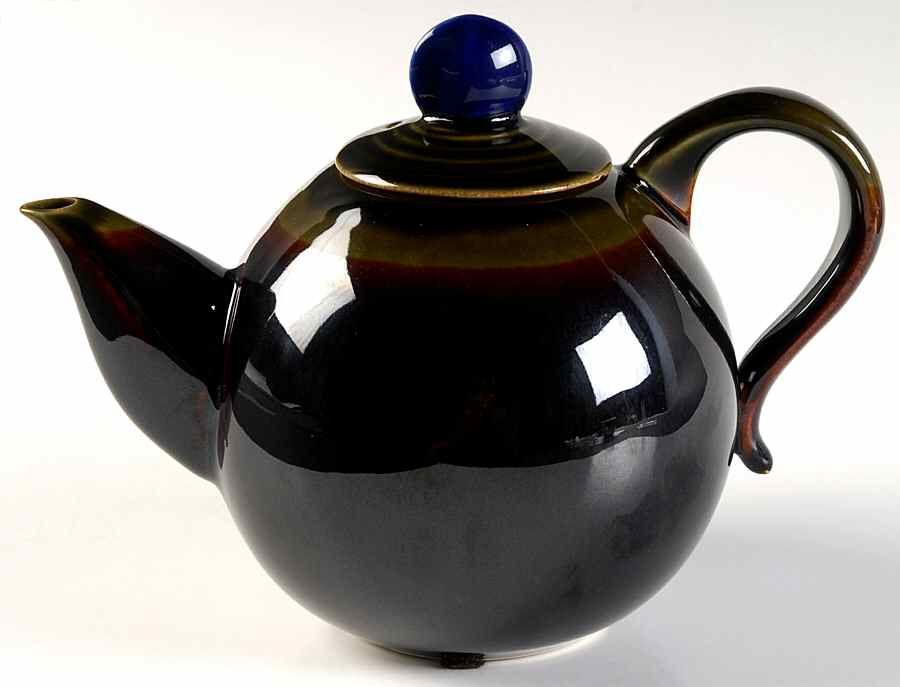 Yo Han Olive Green and Mahogany Small Teapot & Lid by Lindt-Stymeist-1
