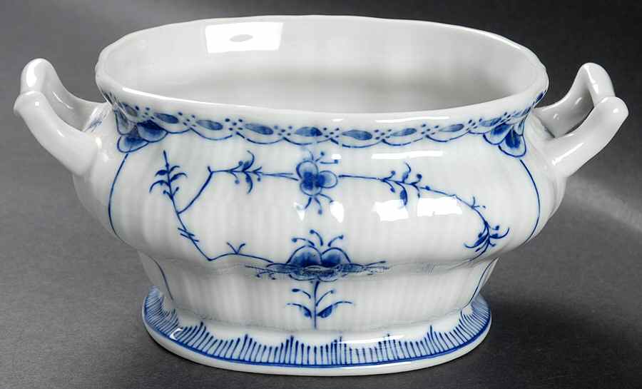 Blue Fjord (Scalloped) Sauce Boat No LId by Lipper & Mann (L & M)-1