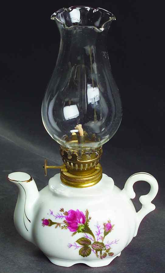 Pompadour Rose (Gold Trim) Oil Lamp & Globe by Lipper & Mann (L & M)-1