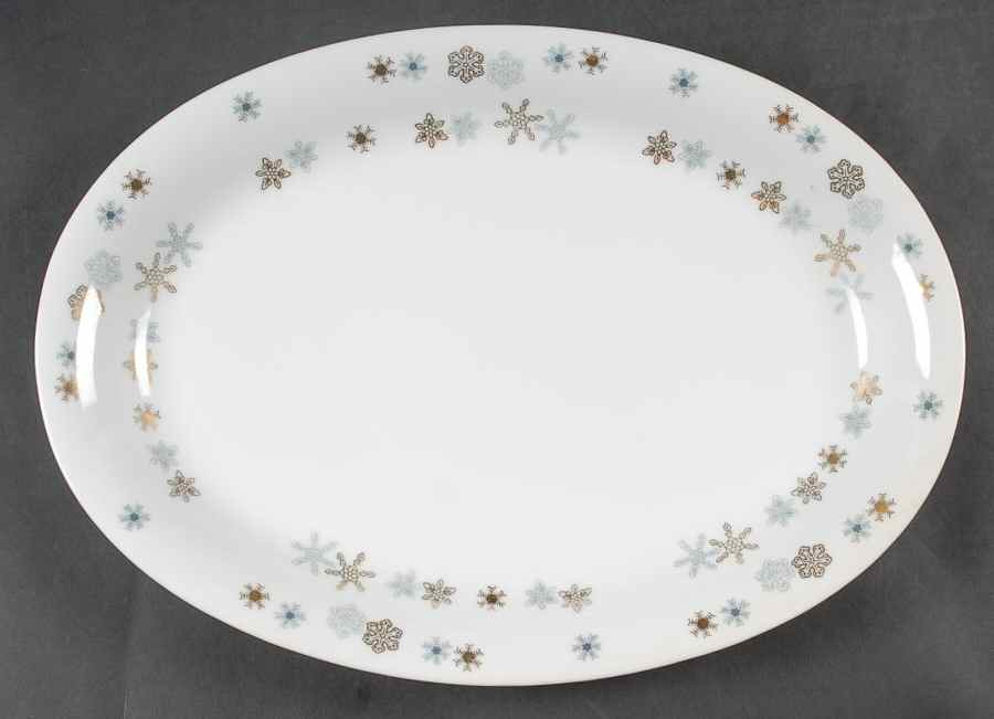 Snow Star 14" Oval Serving Platter by Lipper & Mann (L & M)-1