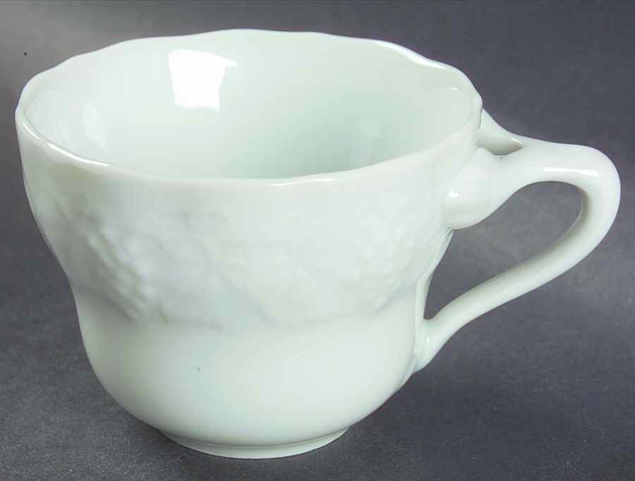 White Champagne Snack Cup by Lipper & Mann (L & M)-1