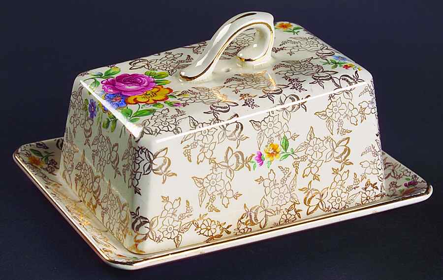 2528 Cheese Dish with Lid (Wedge) by Lord Nelson-1