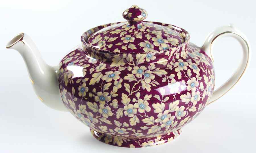 Royal Brocade Teapot & Lid by Lord Nelson-1