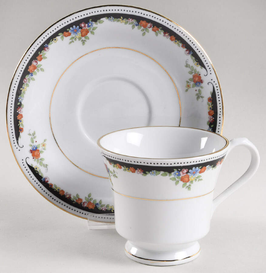Bennington Footed Cup & Saucer Set by Lynn's China-1