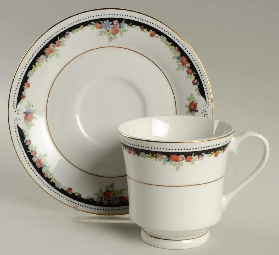 Bennington Footed Cup & Saucer Set by Lynn's China-1