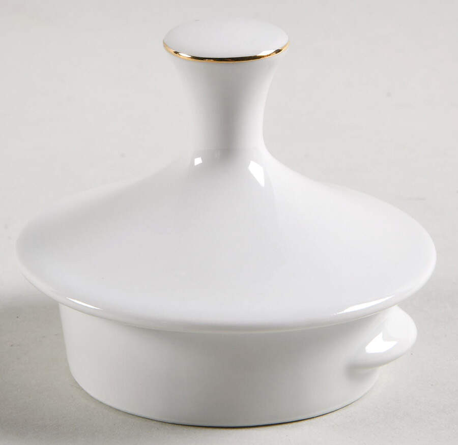 Holly Wreath Lid for Coffee Pot by Lynn's China-1