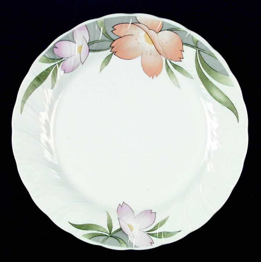 Silvia Dinner Plate by Lynn's China-1