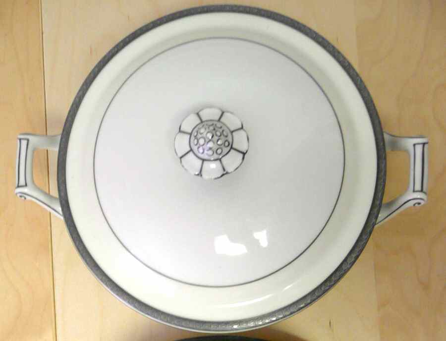 LNT1 Round Covered Vegetable by Lanternier-1