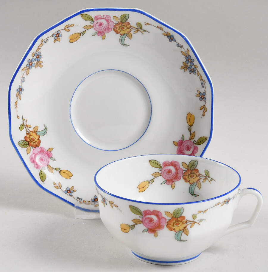 LNT11 Flat Cup & Saucer Set by Lanternier-1