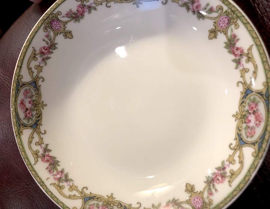 LNT22 Fruit/Dessert (Sauce) Bowl by Lanternier-1