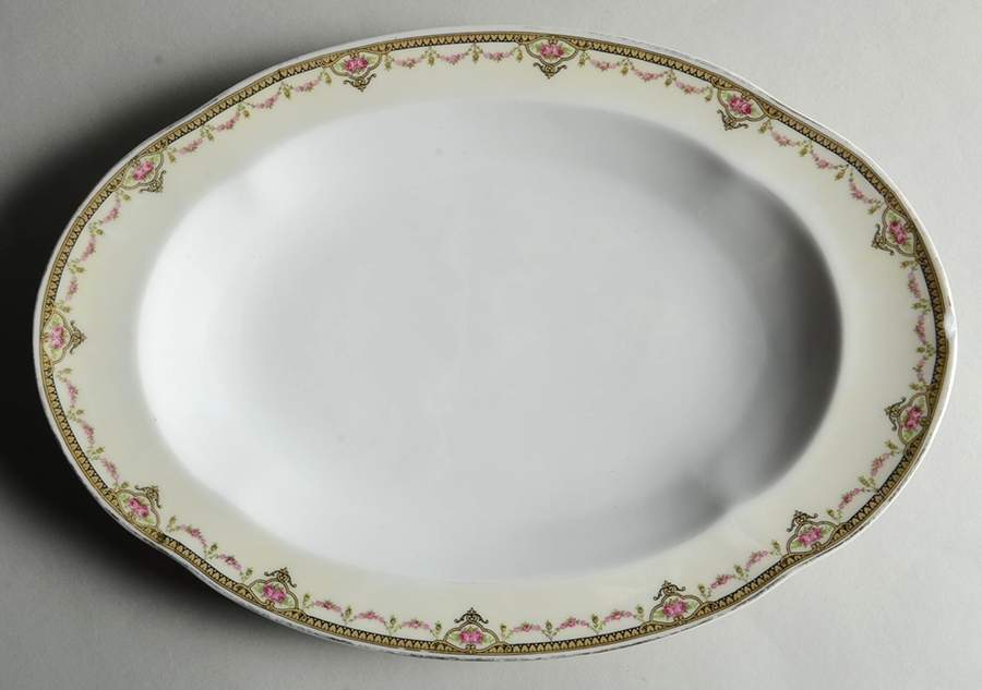 LNT25 14" Oval Serving Platter by Lanternier-1