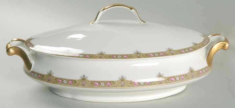 LNT39 Oval Covered Vegetable by Lanternier-1
