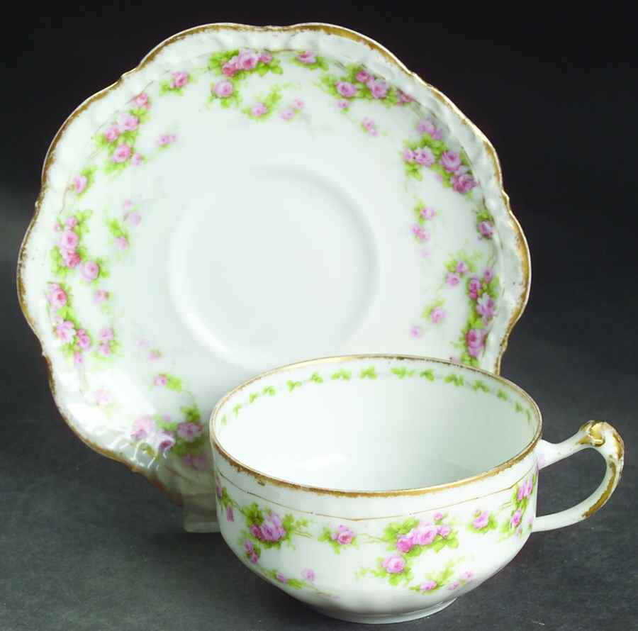 LNT4 Flat Cup & Saucer Set by Lanternier-1