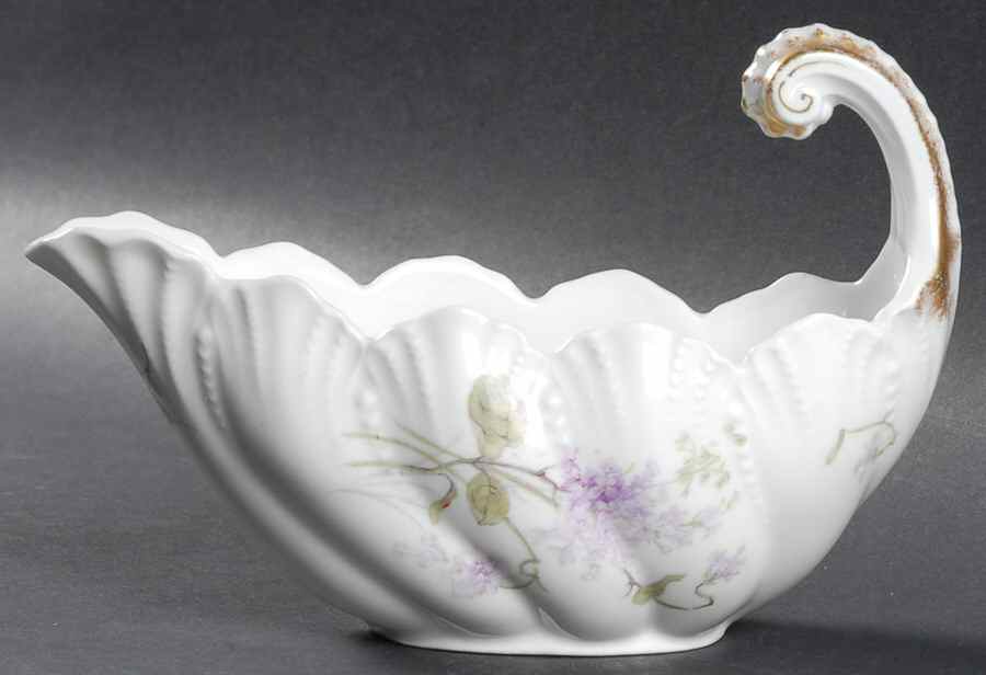 LNT53 Gravy Boat by Lanternier-1