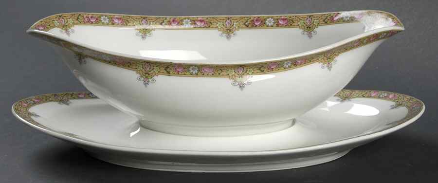 LNT55 Gravy Boat with Attached Underplate by Lanternier-1