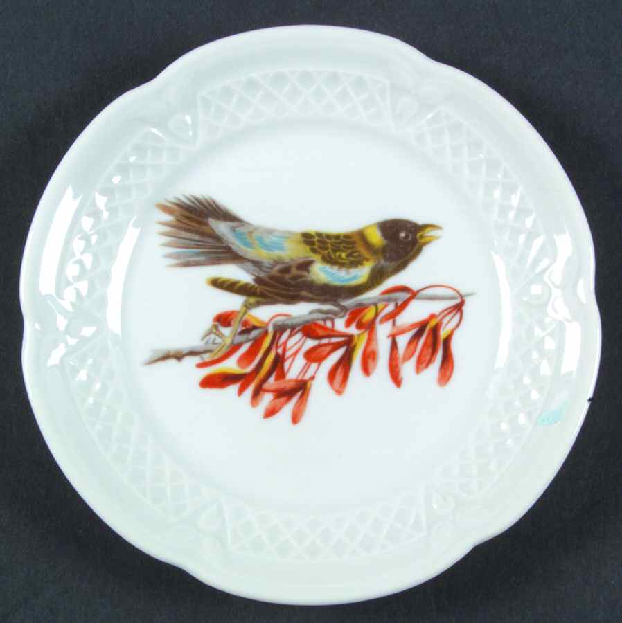 LOL2 Canape Plate by Louis Lourioux-1