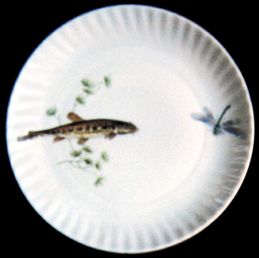 LOL7 Dinner Plate by Louis Lourioux-1