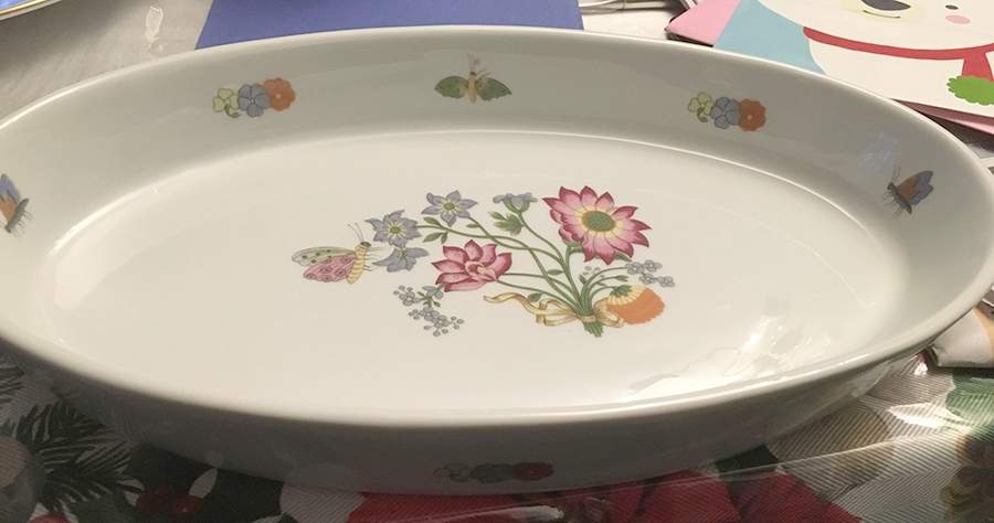 Meissen 12'' Oval Baker by Louis Lourioux-1