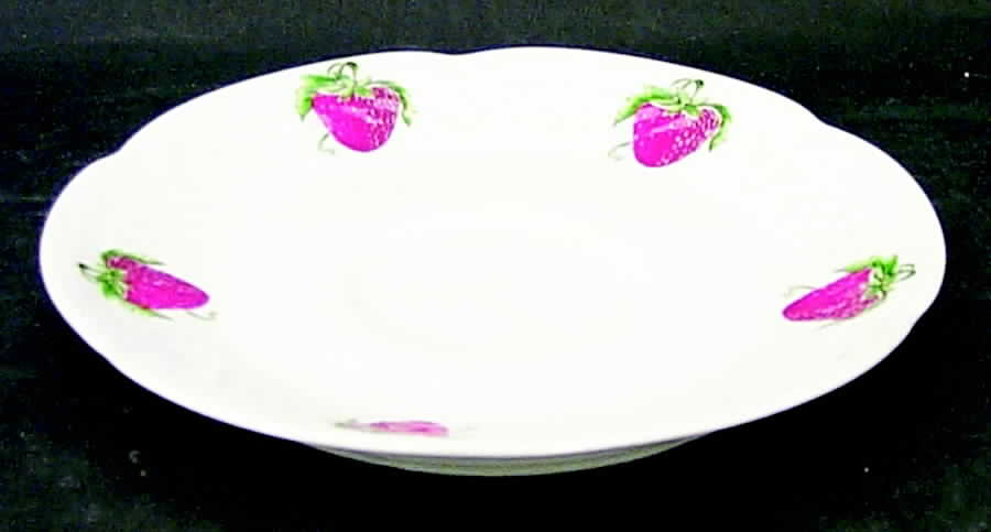 Strawberry Saucer by Louis Lourioux-1
