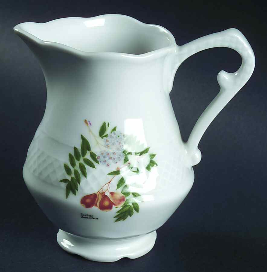 Vesca Creamer by Louis Lourioux-1