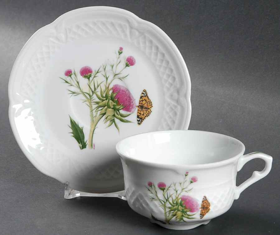 Vesca Flat Cup & Saucer Set by Louis Lourioux-1