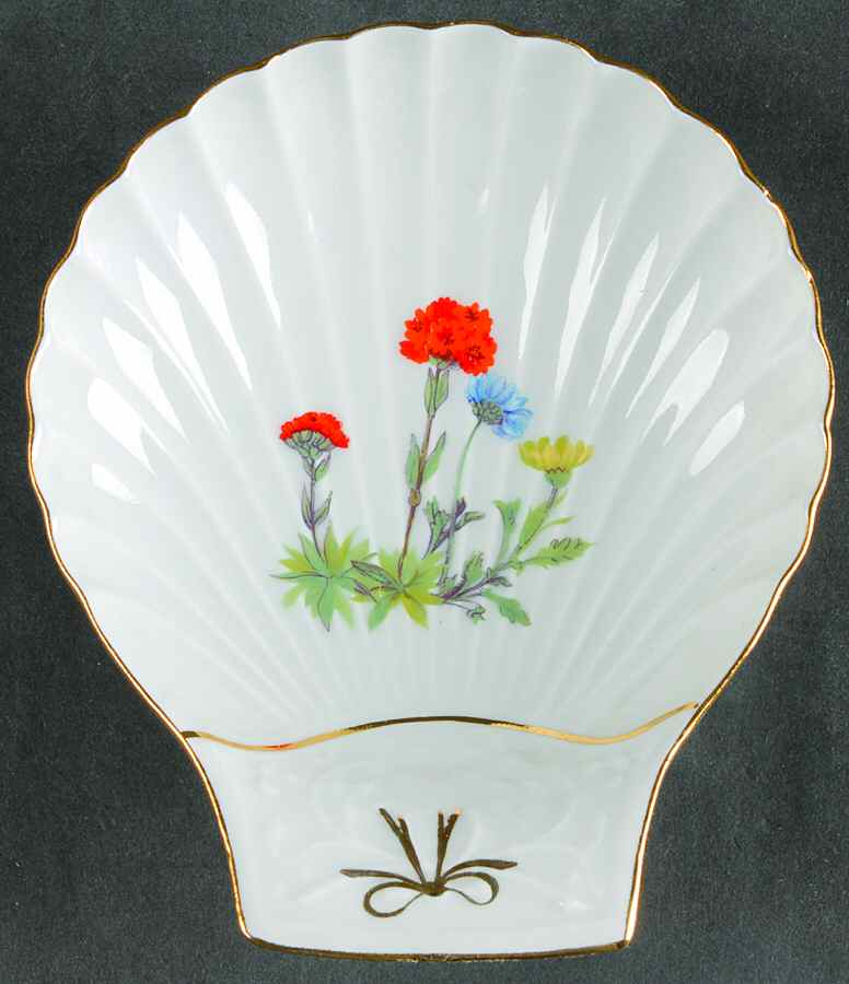 Wild Flower Shell Shaped Dish by Louis Lourioux-1