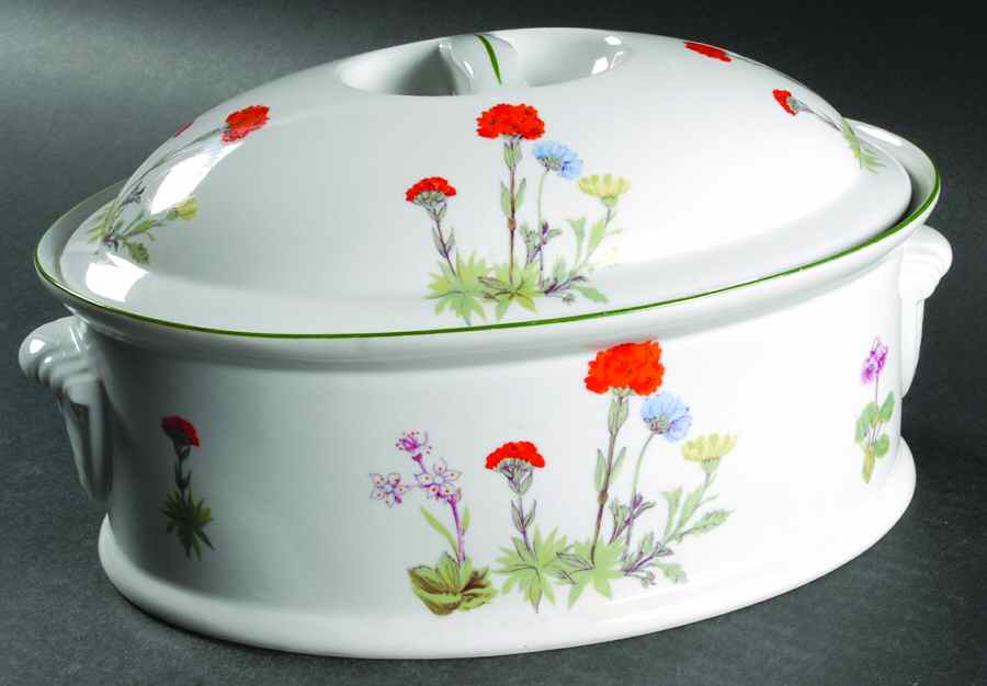 Wild Flower 2.5 Qt Oval Covered Casserole by Louis Lourioux-1