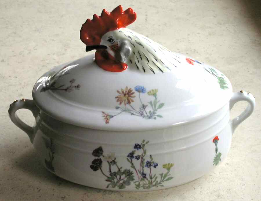 Wild Flower 2 Quart Oval Covered Casserole by Louis Lourioux-1