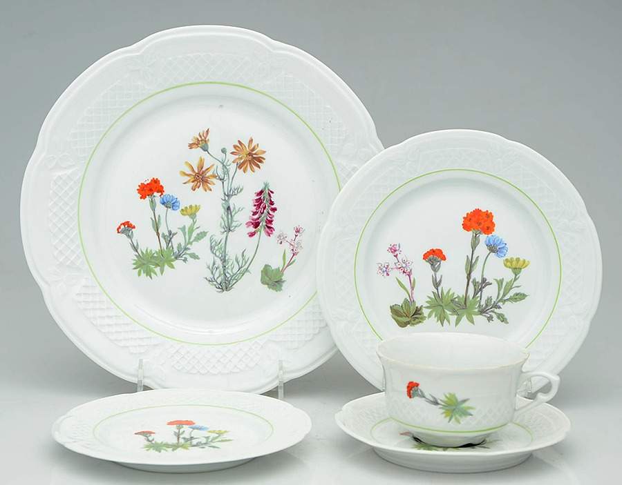 Wild Flower 40 Piece Estate Set by Louis Lourioux-1